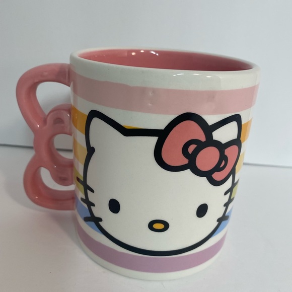 Hello Kitty Mugs - Picture 4 of 4